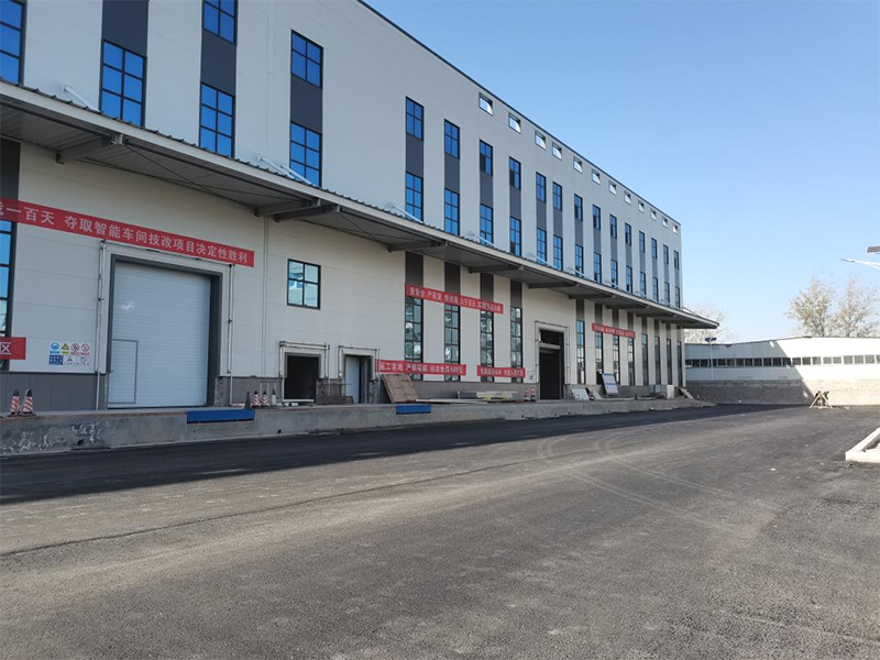 貫穿廠區南北交通,公司西院道路建設快速施工